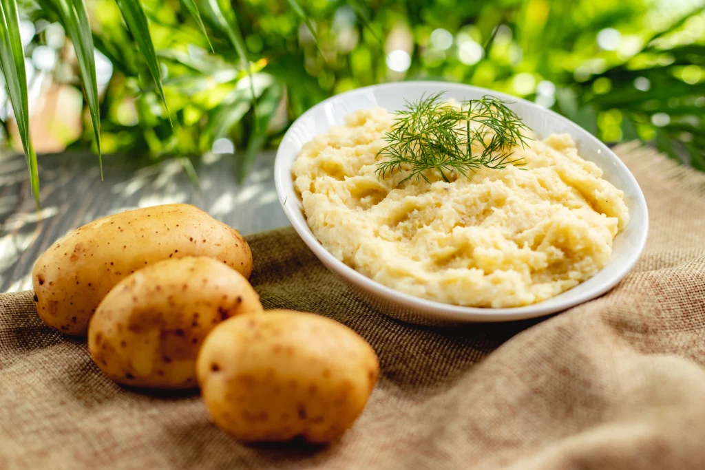 Fresh and flavorful mashed potatoes cheesy