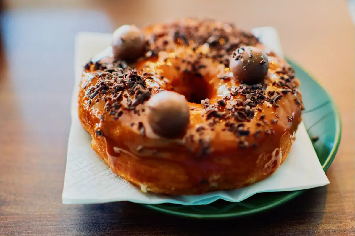 buttermilk bar donut calories